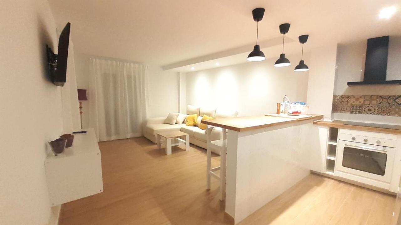 Apartamento Del Sol フリヒリアナ エクステリア 写真